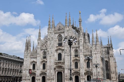 Milaan – Duomo – gotische kathedraal op Piazza del Duomo