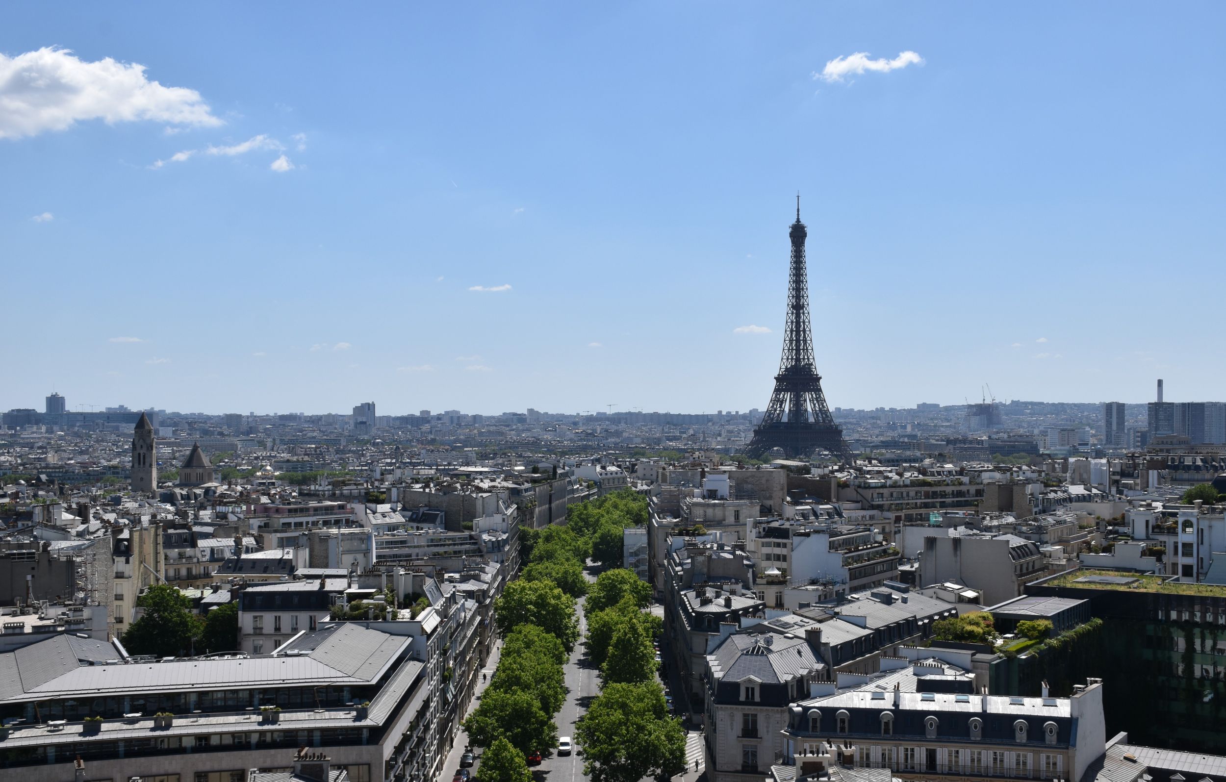 Parijs – uitzicht over de stad met de Eiffeltoren – iconische stedentrip