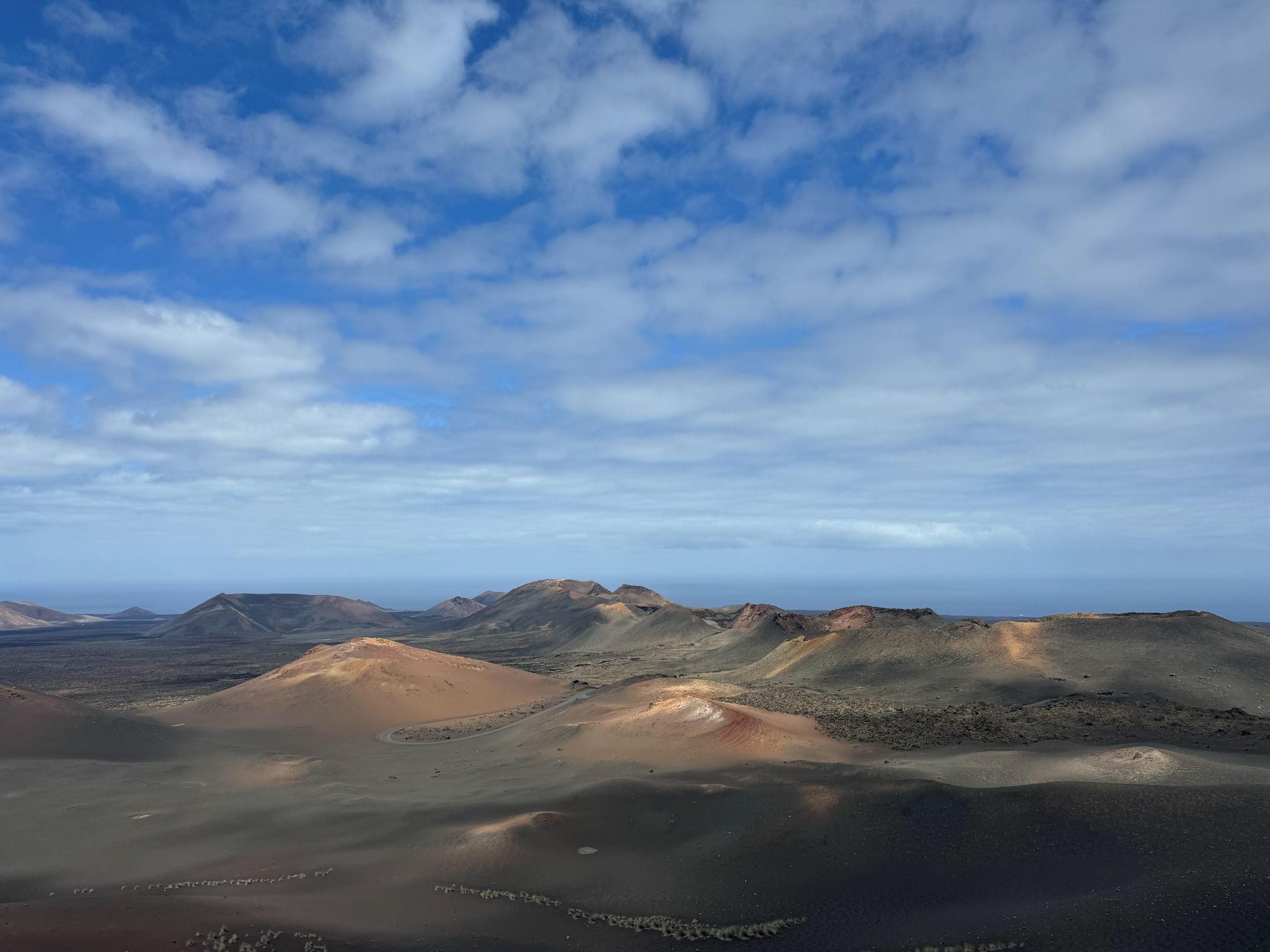 Timanfaya Nationaal Park met vulkanisch landschap en lavavelden op Lanzarote